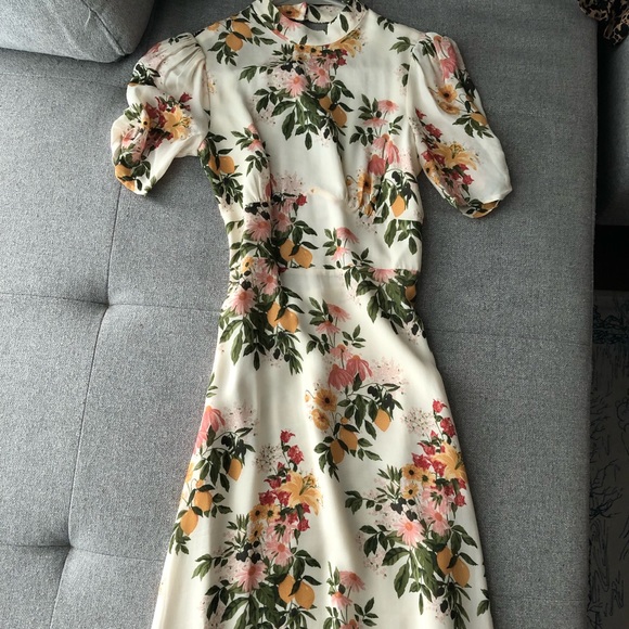 Reformation dusk dress in size 0 - Picture 4 of 6